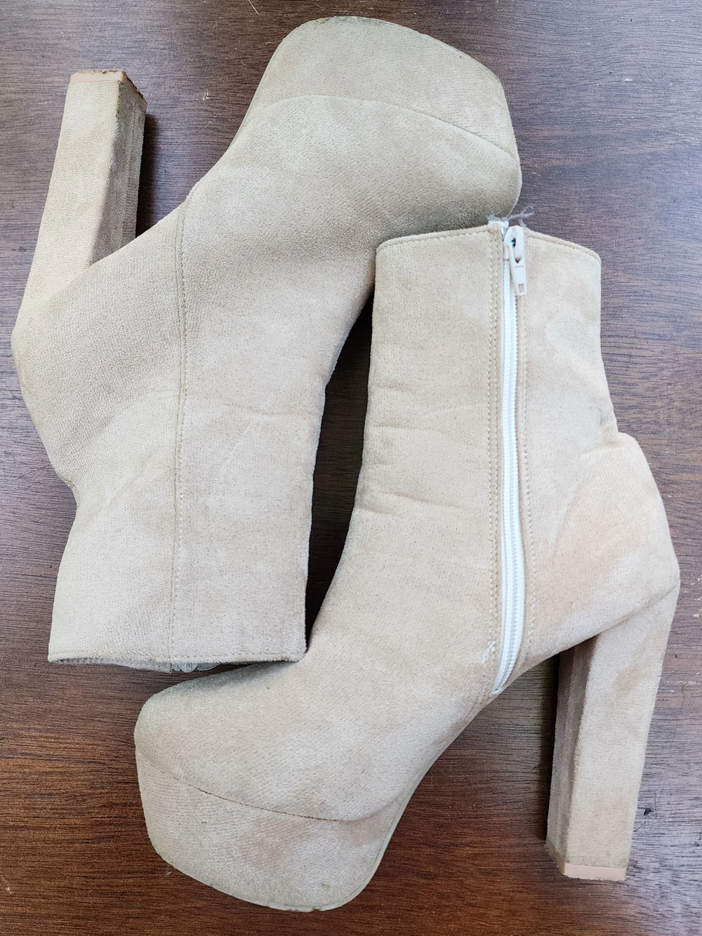 Taupe Faux Suede Concealed Platform Ankle Booties Side Zip Heeled Boots [8.5/39]
